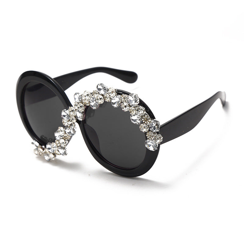 Exaggerated Sunglasses With Diamonds