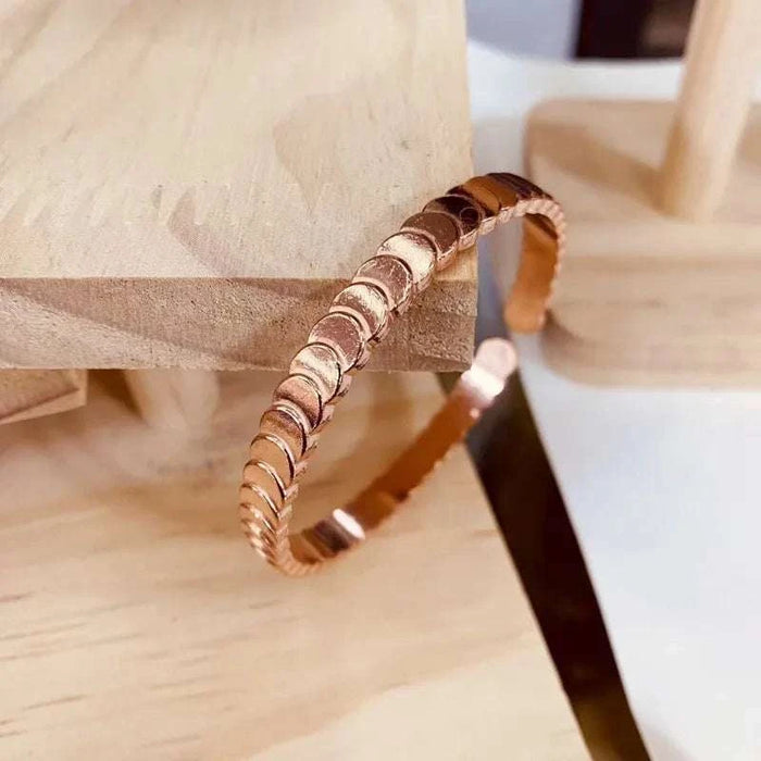 Women's Shimmering Wave Bracelet | New Chinese Style Copper Bangle