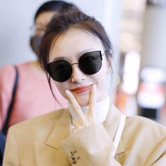 Korean Qin Hao with sunglasses