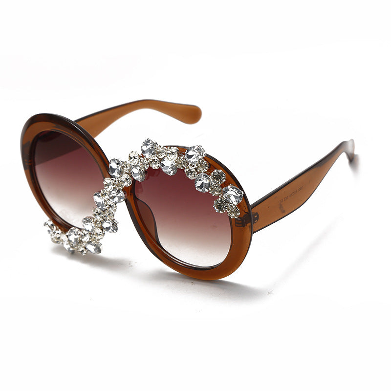 Exaggerated Sunglasses With Diamonds