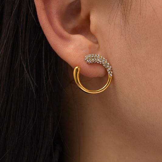 Gold-plated White Pearl Stud Earrings