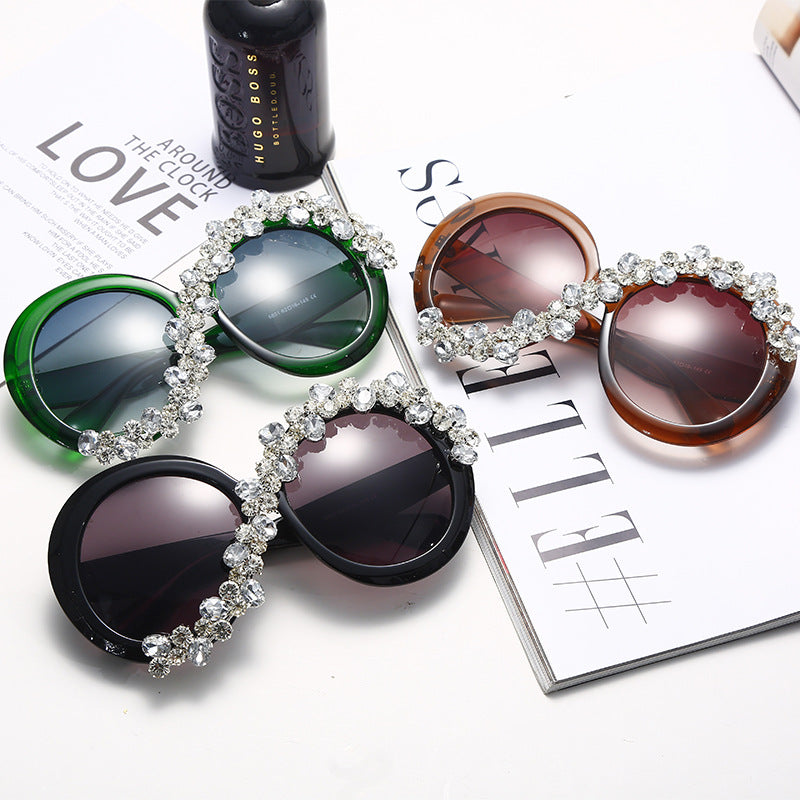 Exaggerated Sunglasses With Diamonds