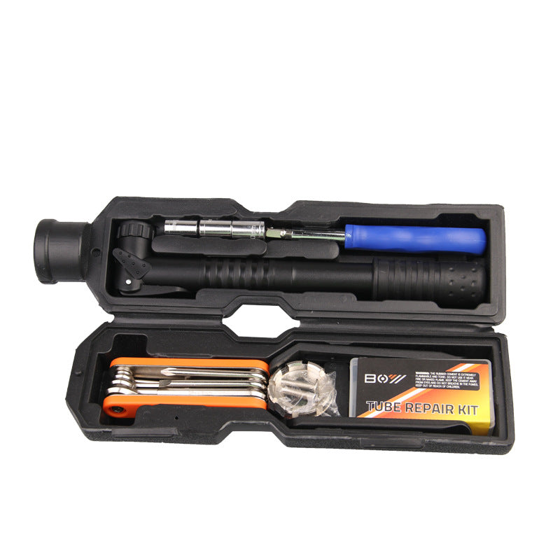 Toolbox in a water bottle for bicycle