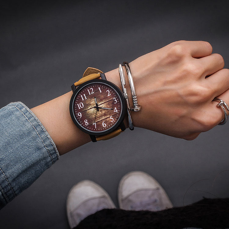 Fashionable Couple Watch