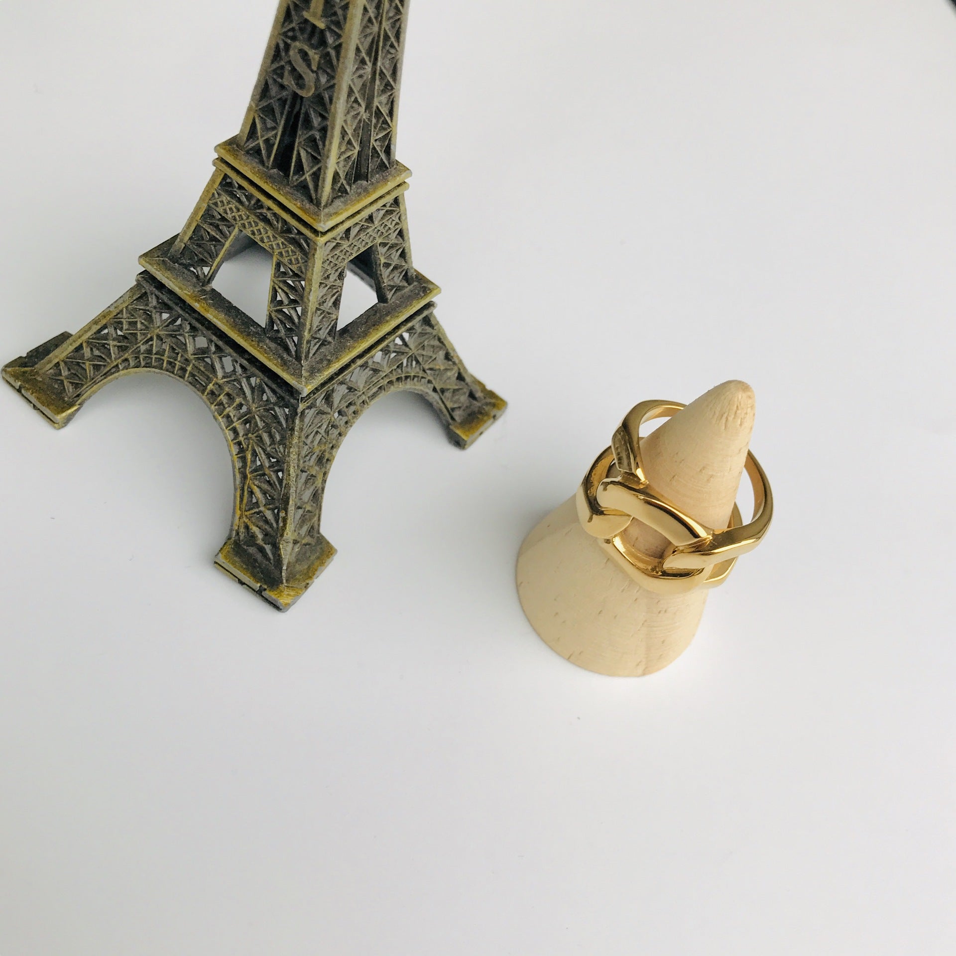 2c1895337e1ca5f535b9be8f6a122437