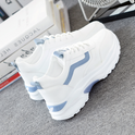 Woman leisure shoes