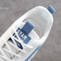 Woman leisure shoes